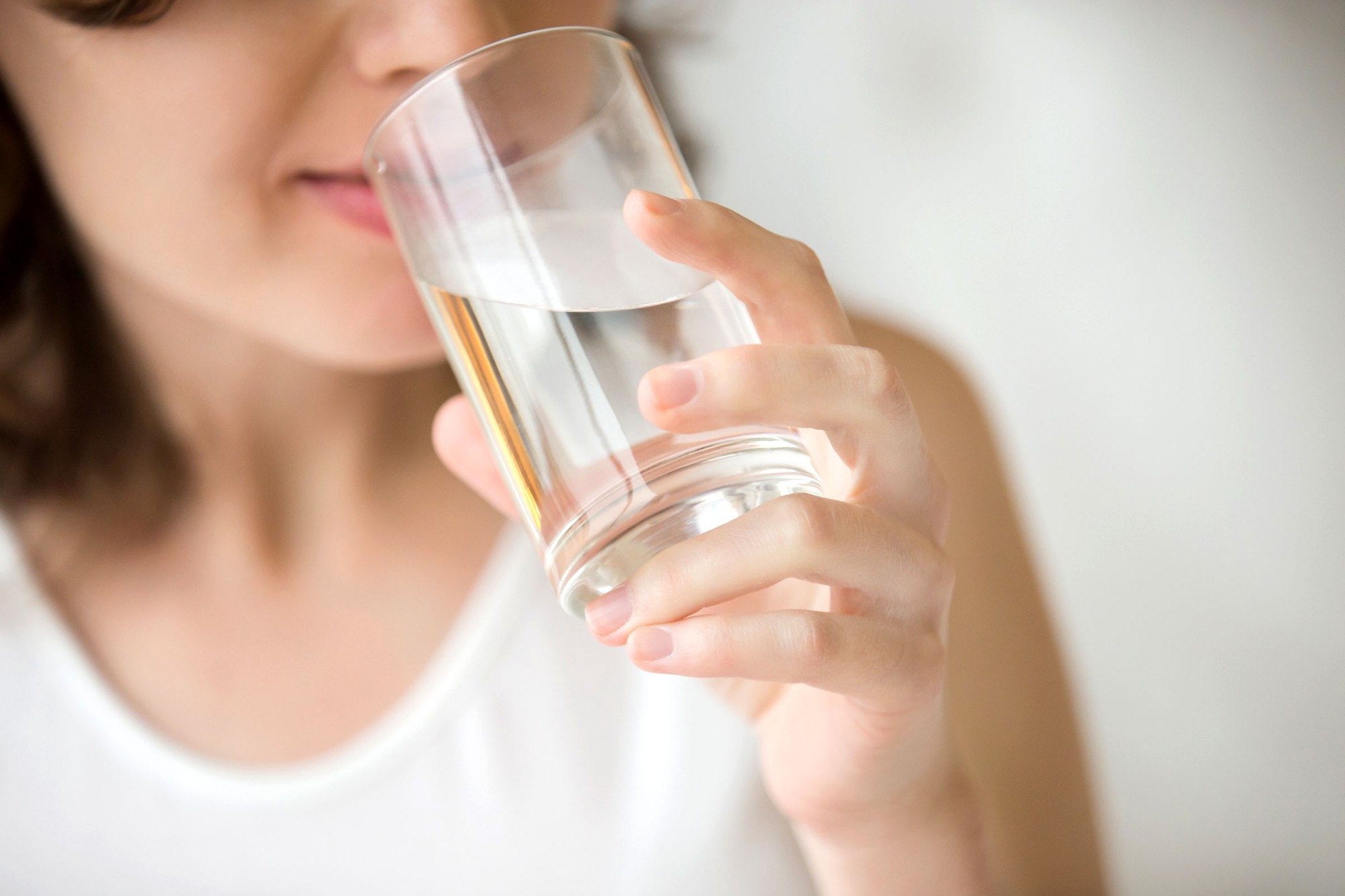 3 triệu chứng này xuất hiện sau khi uống nước cho thấy tuổi thọ của bạn đang dần rút ngắn