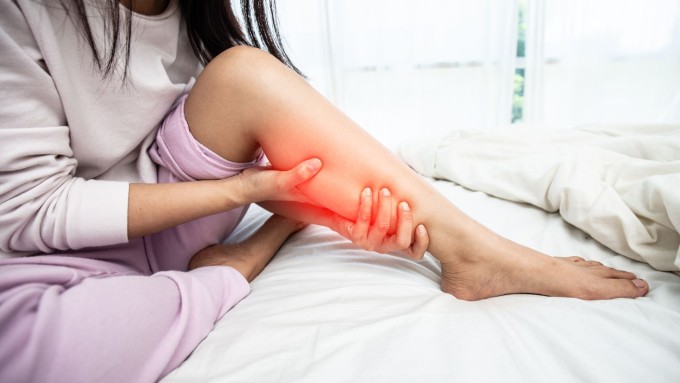 Tê chân, chuột rút, vết thương lâu lành - dấu hiệu bệnh động mạch ngoại biên