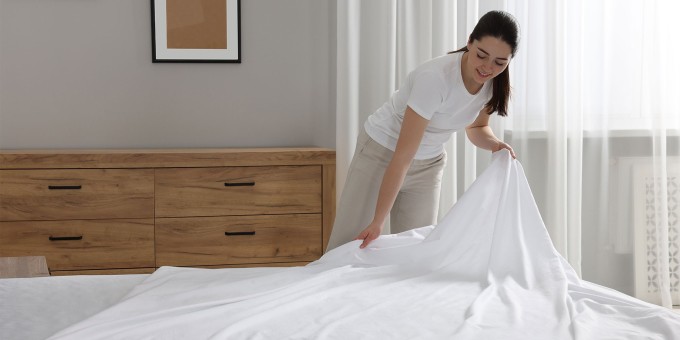 Chuyên gia vi sinh tiết lộ tần suất cần giặt vỏ gối, ga giường