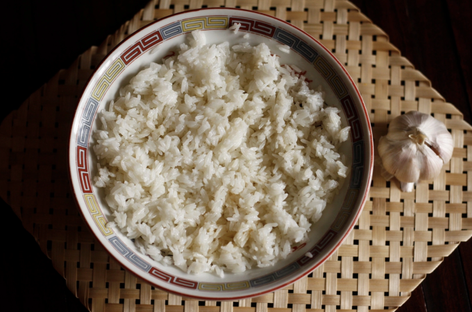 Cơm nguội có thể để được bao lâu?